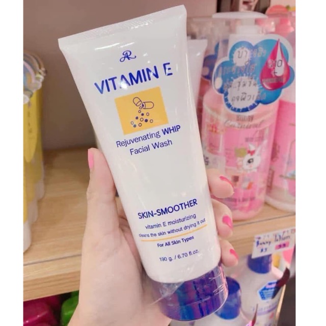 Sữa rữa mặt VITAMIN E
