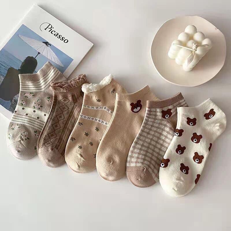 Set 10 đôi tất gấu nâu be cổ ngắn họa tiết xinh xắn vitage phối được nhiều quần áo cho nữ