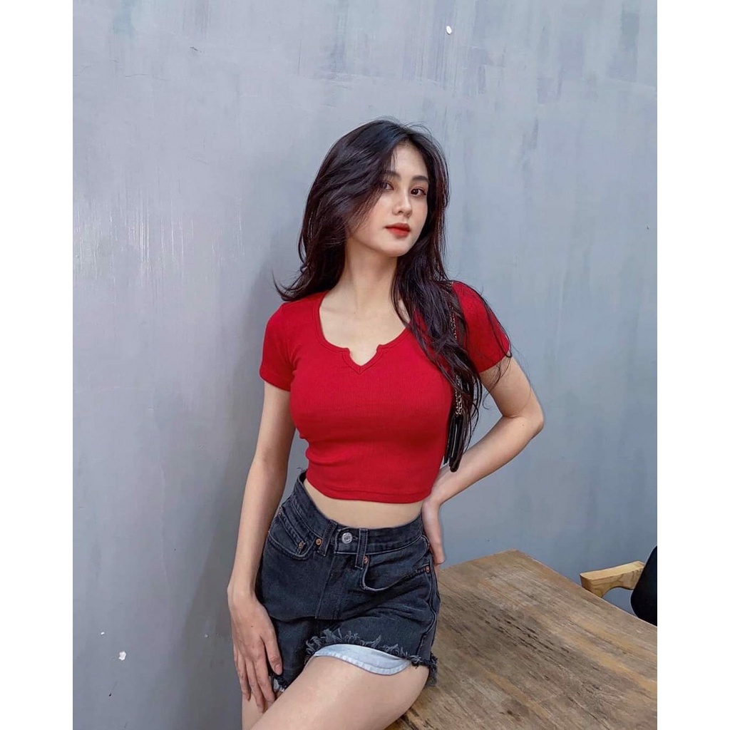 Áo croptop cộc tay cổ V siêu hot 2022