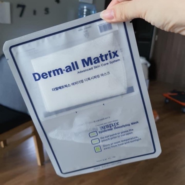 [MẪU MỚI]MẶT NẠ DERM-ALL MATRIX TRẮNG DA THẢI ĐỘC CĂNG BÓNG