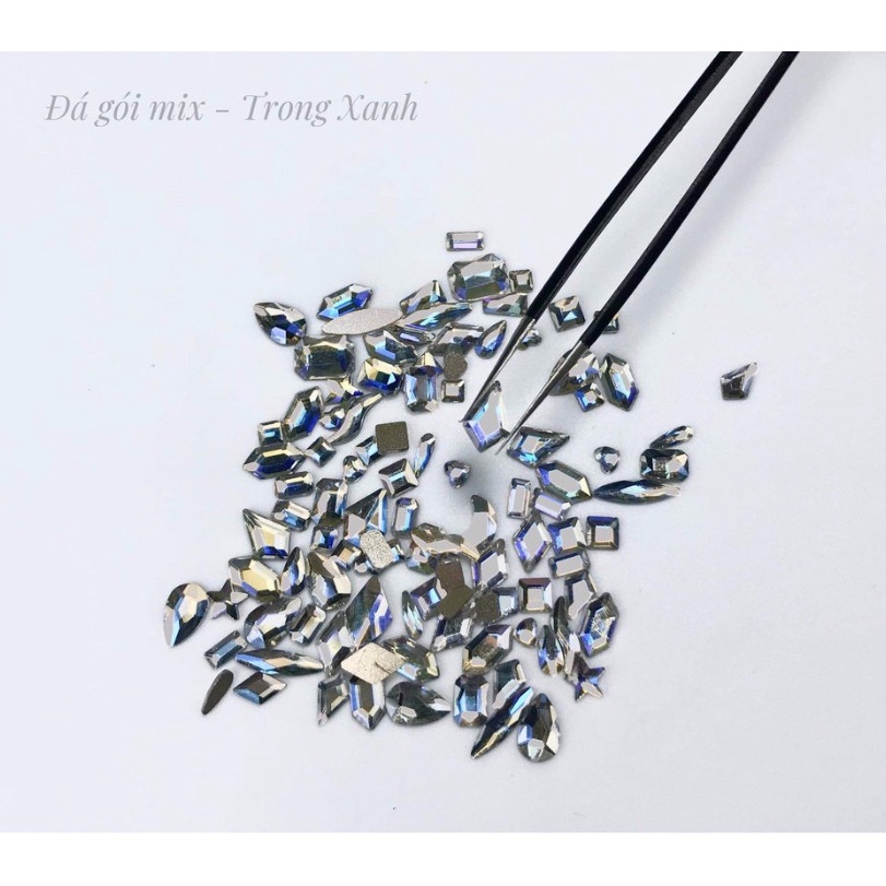 Đá khối chân bằng mix 100 viên màu đặc biệt trong xanh, đen, đỏ