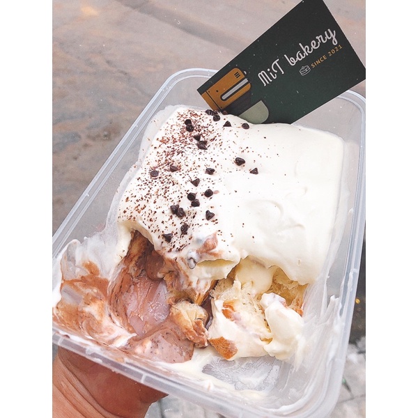 Bánh mì tươi mix 2 vị socola - phô mai