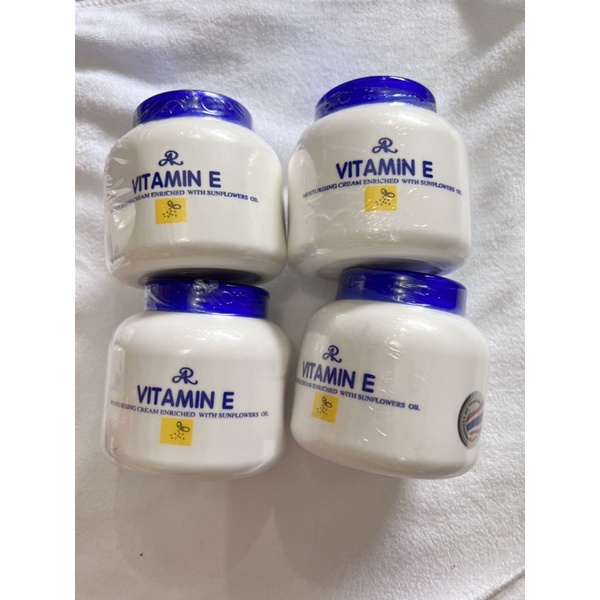 kem vitamine hàng thái (nắp màu xanh 200g) dưỡng ẩm da toàn thân chống khô nứt nẻ da