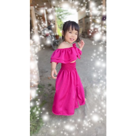 Đầm xòe bé gái