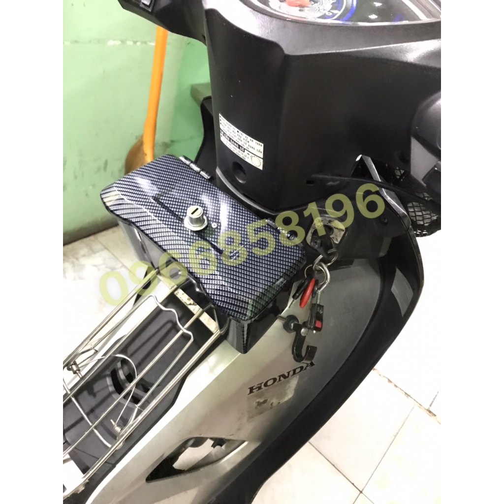 HỘP ĐỰNG ĐỒ / ĐIỆN THOẠI CARBON WINNER X V2 V3 , WINNER V1 . EX10/135/150/155 , WAVE / AIR BLADE CÁC ĐỜI TỪ 2007-2020