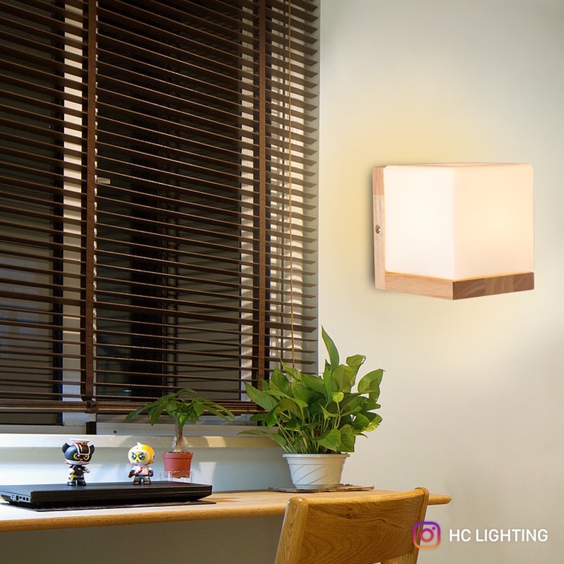 Đèn treo tường trang trí phòng khách , phòng ngủ , cầu thang , ban công hình khối vuông.Tặng kèm bóng led chuyên dụng