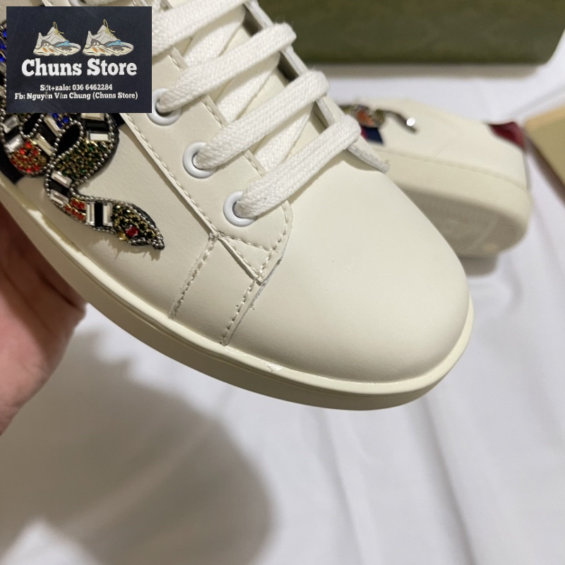 Giày sneaker GC rắn đính đá trắng kem đế thơm vani mới