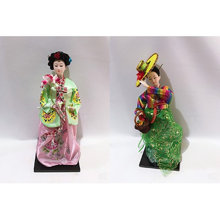 Búp bê phong cách  mặc Hanbok  chiều cao khoảng 25-30 cm ( tuỳ mẫu) hình thật