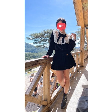 Set Nhung Áo và chân váy ngắn đáng yêu