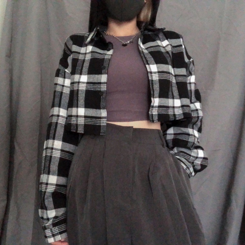 Áo sơ mi kẻ sọc croptop JENNIE Blackpink 2021 mix quần tây ốmg rộng