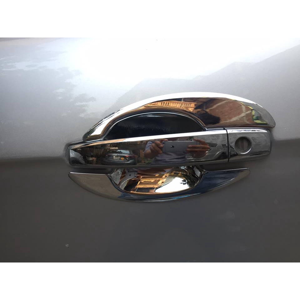 Ốp tay + hõm cửa captiva