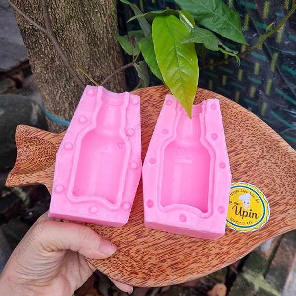 Khuôn silicon chai rượu chivas mini 10cm làm bánh