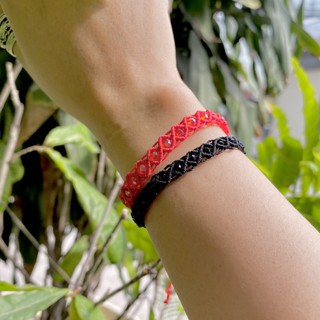 Macrame bracelet with crystals- vòng tay macrame phối pha lê