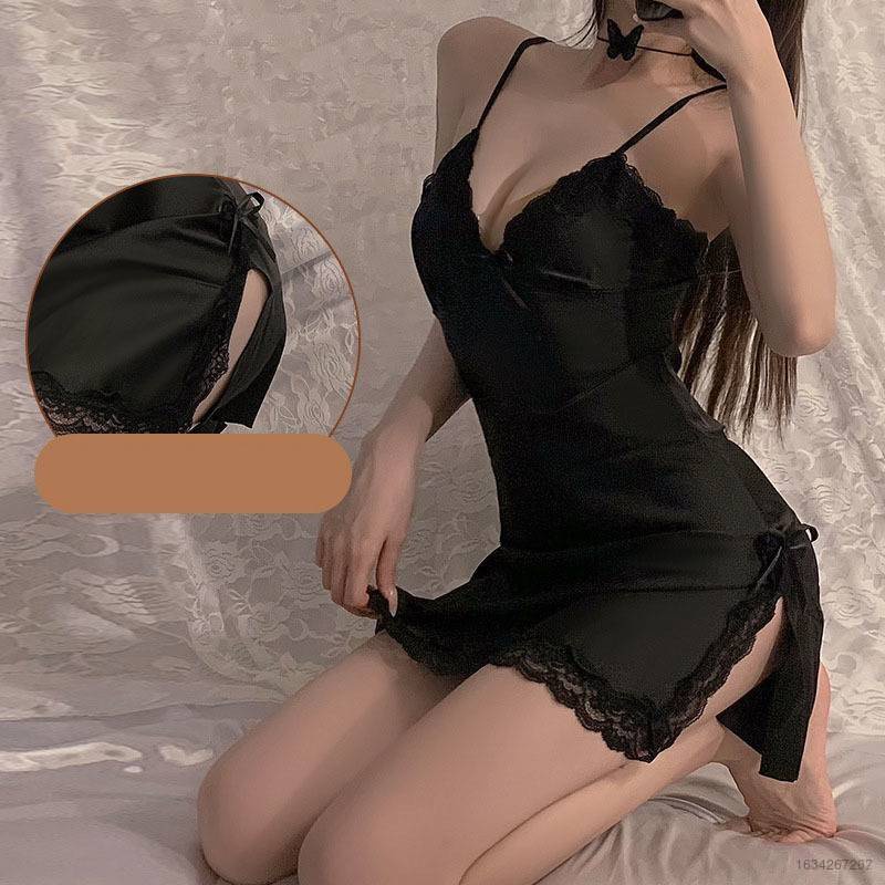 Bộ đồ ngủ hai dây cổ chữ V khoét sâu hở lưng phối ren gợi cảm chất lượng cao cho nữ