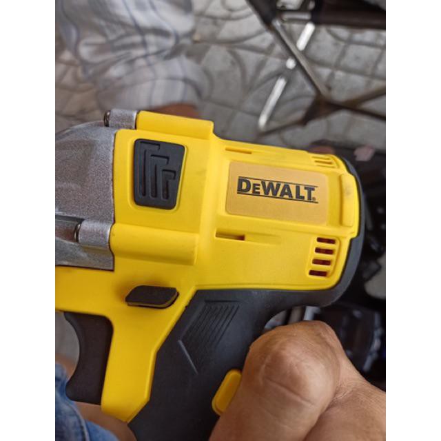Máy bắn bu lông, siết ốc chính hãng DEWALT 99V pin Nhật Hàng loại 1