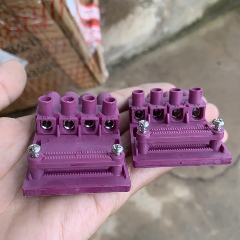 Giắc nối nhanh chân đồng 250V 20A 4P
