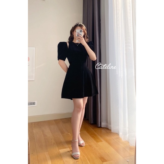 Váy nhung nữ Cateline khoét vai 2 bên, đầm thắt eo tay bồng dáng xoè chữ A dự tiệc | BigBuy360 - bigbuy360.vn