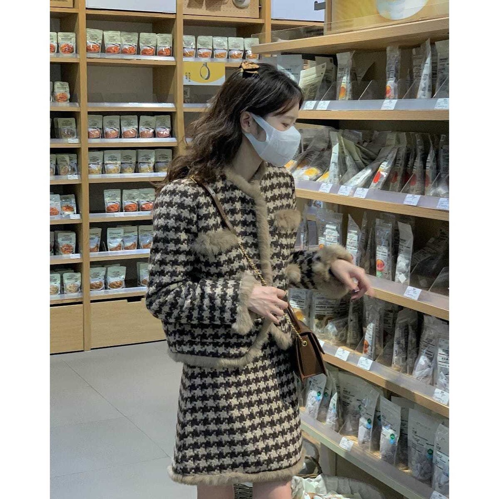 Set áo khoác và chân váy caro thời trang nữ tính