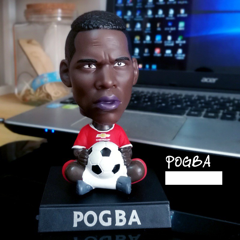 Tượng trang trí mô hình cầu thủ bóng đá - Paul Pogba