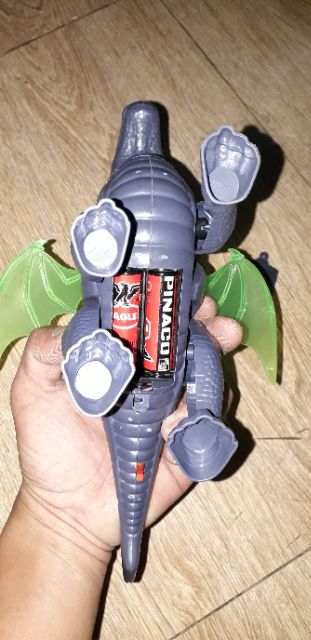 Chú khủng long chạy pin có nhạc và đèn led rất đẹp tặng kèm pin