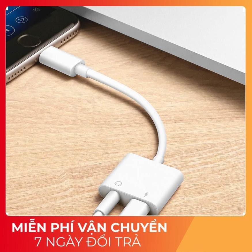 Jack Chuyển Tai Nghe Iphone Ra 3.5Mm Và Cổng Sạc Lightning