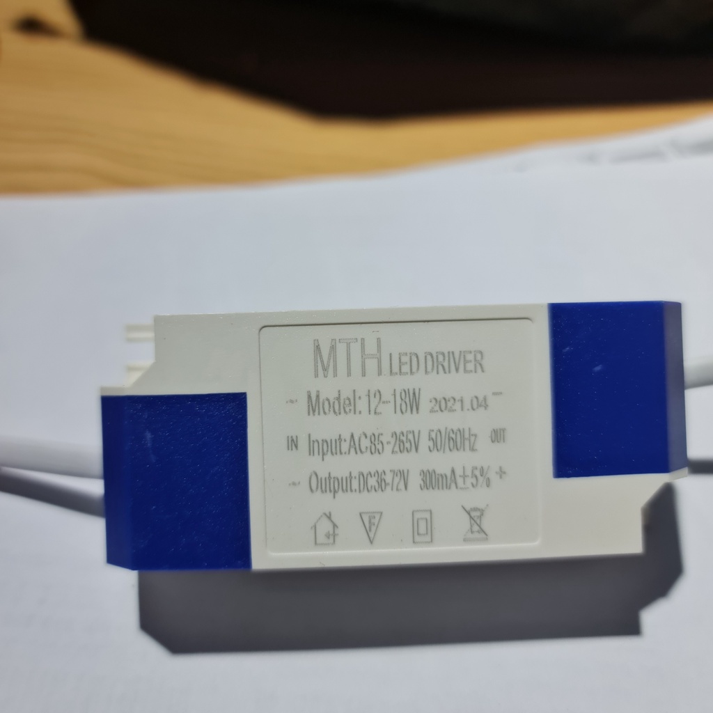 Chấn lưu , tăng phô,nguồn đèn led âm trần 7w, 9w , 12w ,18w loại 3 màu dắc 3 chân ,1 màu dắc 2 chân