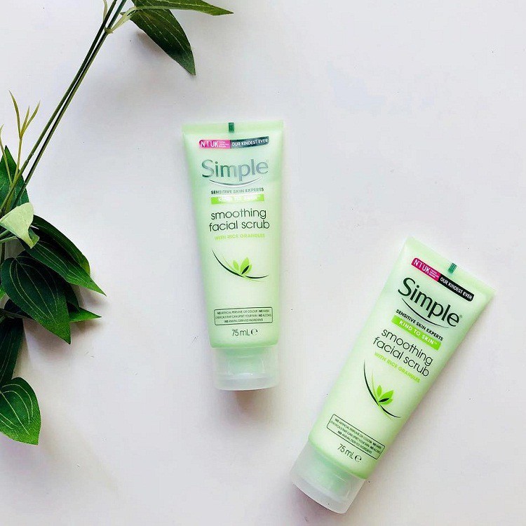 Tẩy Da Chết Simple Smoothing Facial Scrub