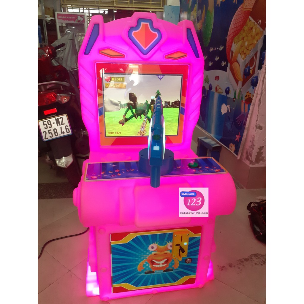 Máy game bắn súng một tay thùng nhựa led hồng.