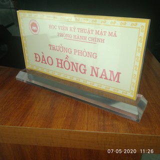 Biển chức danh mica 120x240 đế 20mm