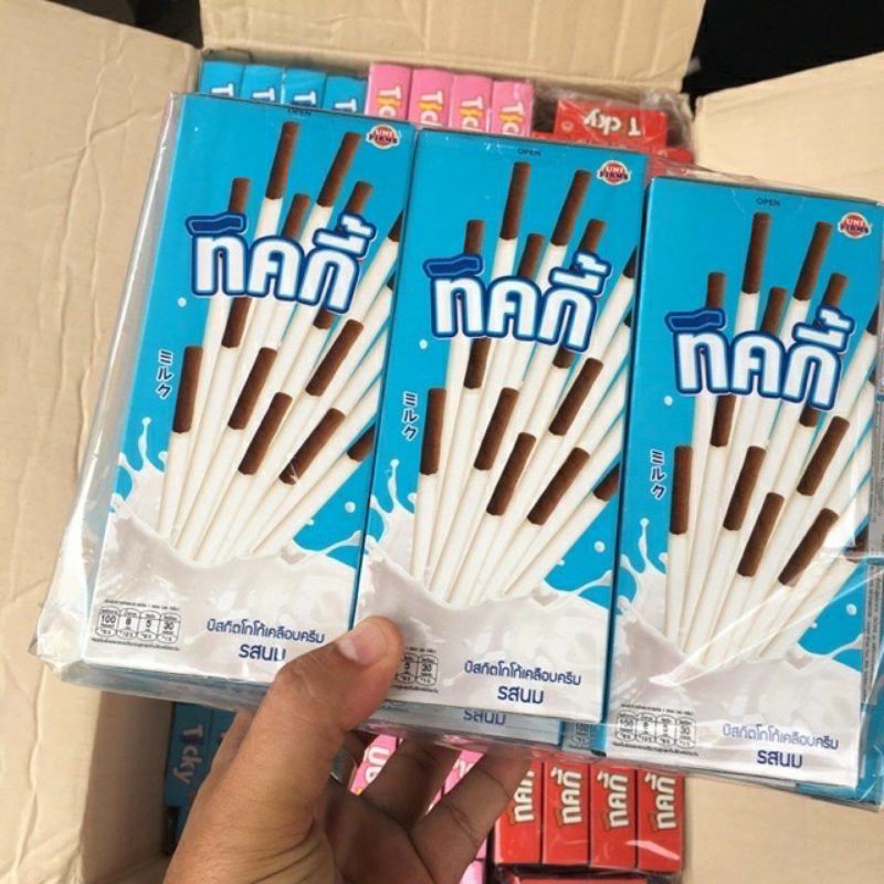 vỉ 13 hộp bánh TIcky