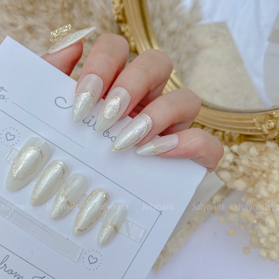 Nail box thiết kế nb154 charm bướm sang chảnh dự tiệc julynails.vn