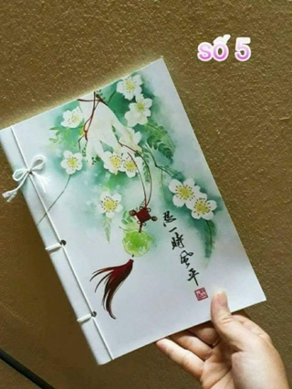 Vở cổ trang