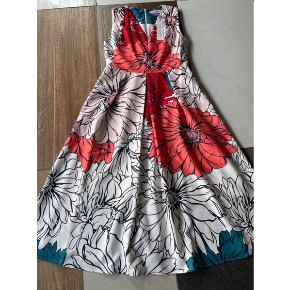 Đầm KAY UNGER  in hoa tươi tắn 🍀🍀🍀