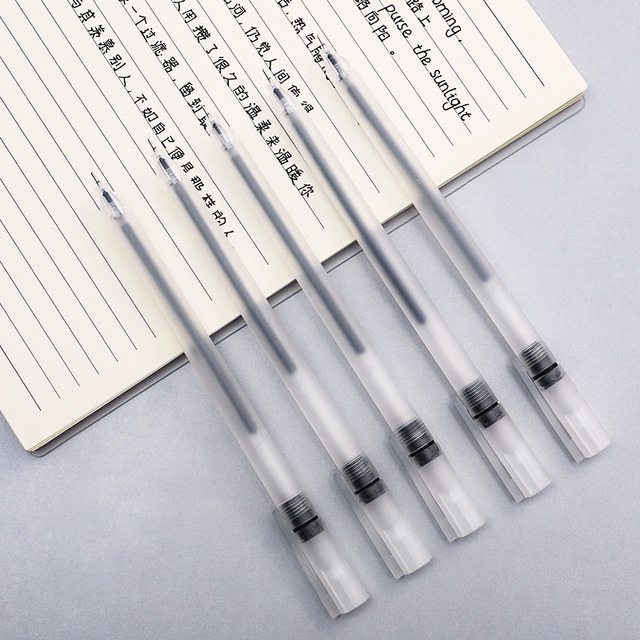 Bút Bi Mực Đen Ngòi 0.5mm Chất Lượng Cao