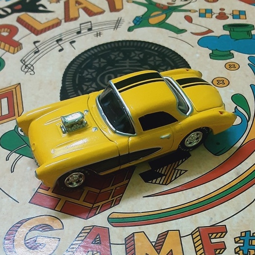 Xe Mô Hình  57 Corvette Johnny Lightning