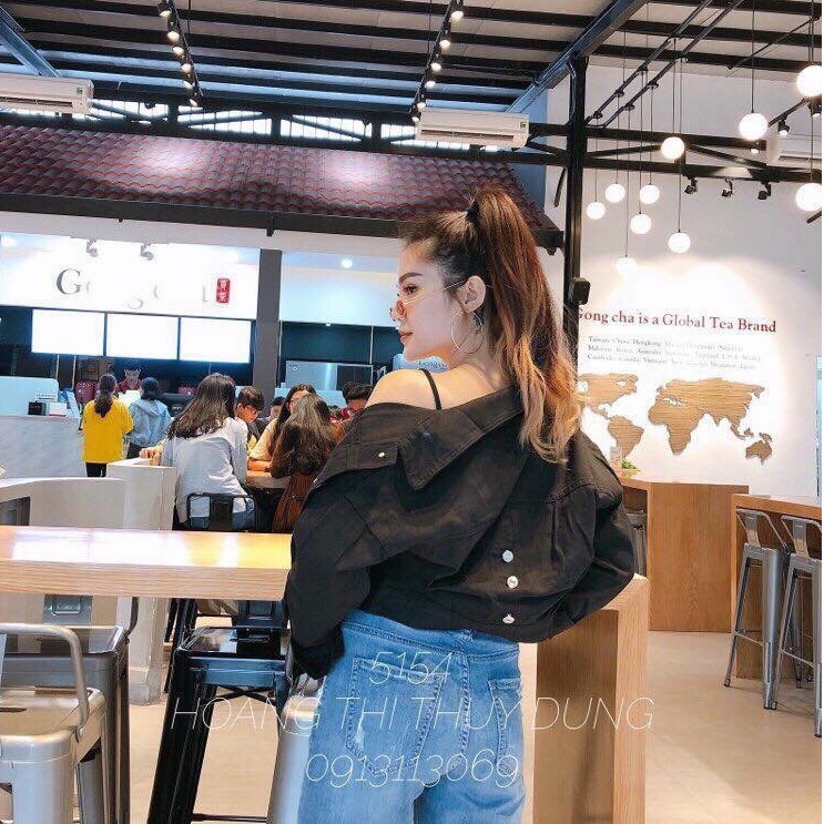 ÁO KHOÁC JEAN NỮ PHỐI CÚC SAU LƯNG THỜI TRANG MÀU ĐEN 30167
