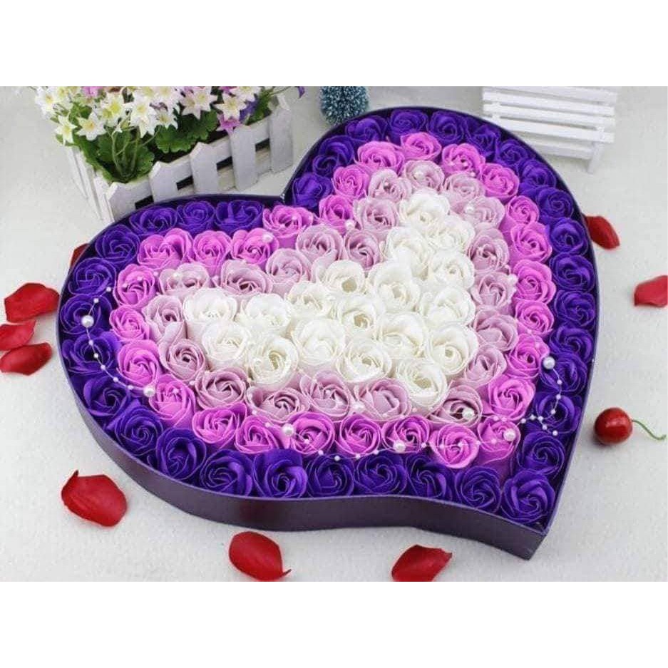 Hoa Hồng Sáp Hộp Trái Tim 99 Bông Tặng Kèm Thiệp