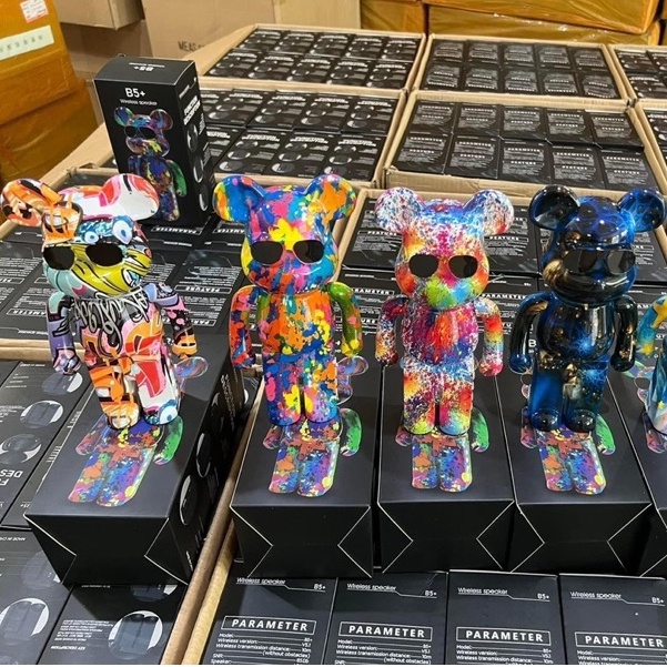 Loa Bluetooth Gấu Bearbrick Nghe Nhạc cực hay, Loa bluetooth Gấu Mini B5 Màu Sắc Mẫu 2022