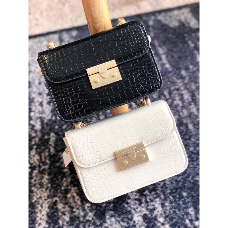 Túi vân rắn khuy nhọn size 18 siêu đẹp