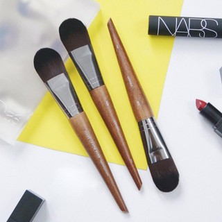 Cọ nền Mufe Foundation Brush N106