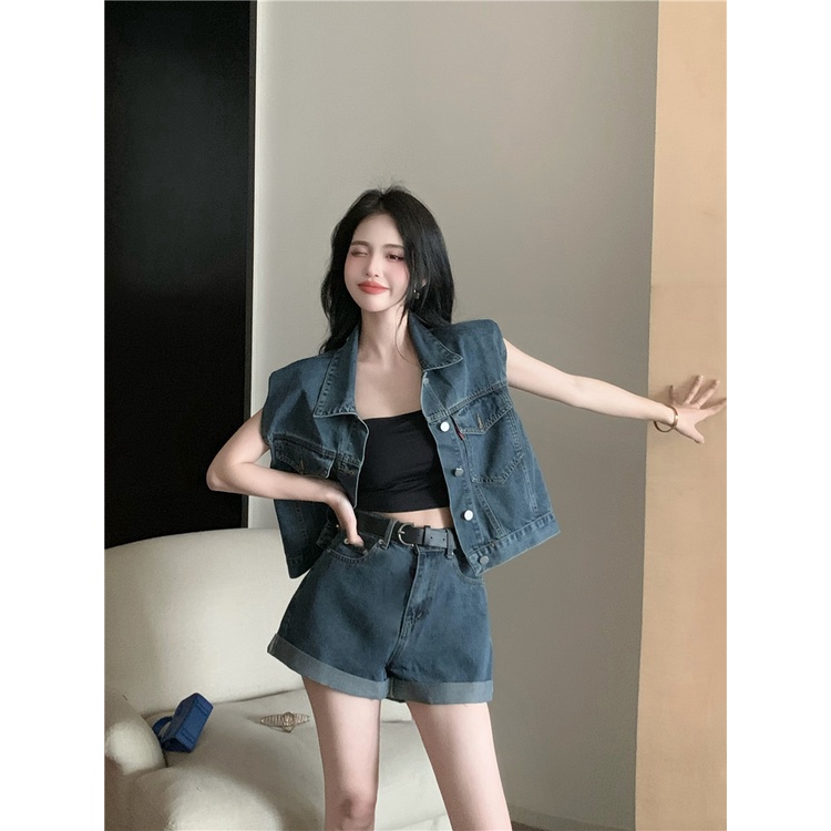 Set Áo Sát Nách Cổ Bẻ + Quần Sọt Denim Năng Động