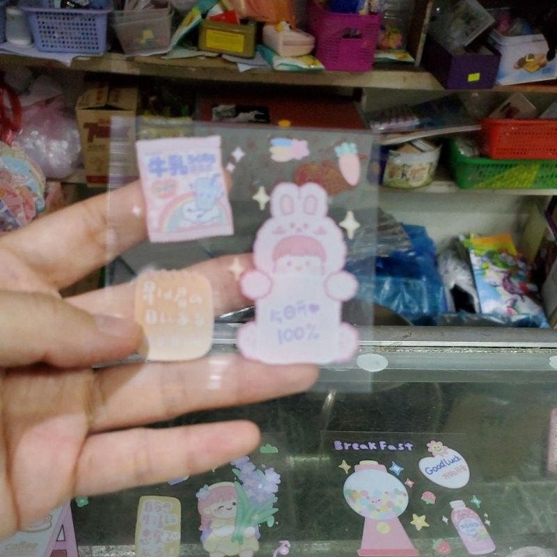 1 tập gồm 12 tấm hình dán sticker chống thấm nước