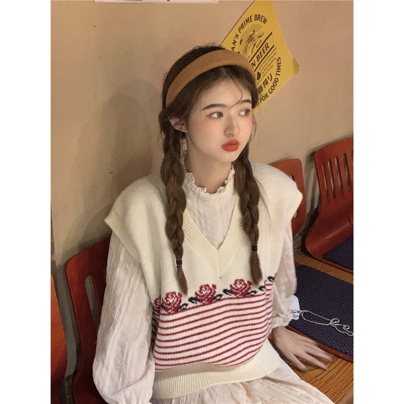 Áo dệt kim cổ chữ V họa tiết kẻ sọc ngọt ngào thời trang Hàn Quốc cho nữ | BigBuy360 - bigbuy360.vn