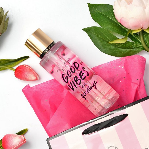 ✨Mun✨VICTORIA'S SECRET  Xịt Thơm Toàn Thân Body Mist - Good Vibes 250ml