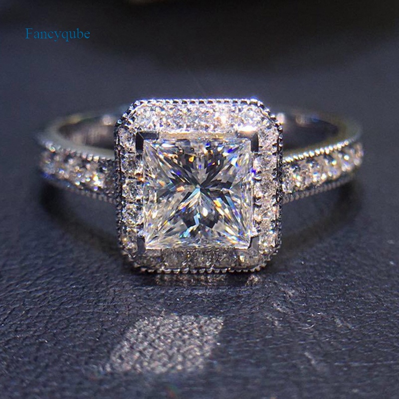 Nhẫn đính đá zircon vuông 2021 thời trang cho nữ