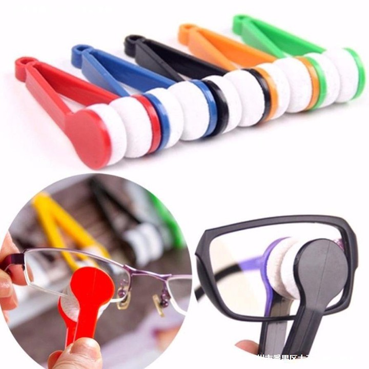 Kẹp lau vệ sinh kính mắt râm cận mini chữ V đa năng siêu sạch thay cho dụng cụ khăn lau kính youngcityshop 30.000