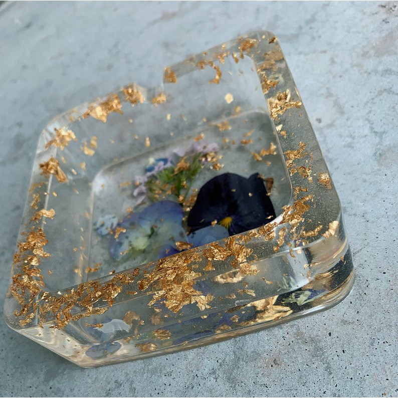 Gạt Tàn Resin Hoa Khô Handmade