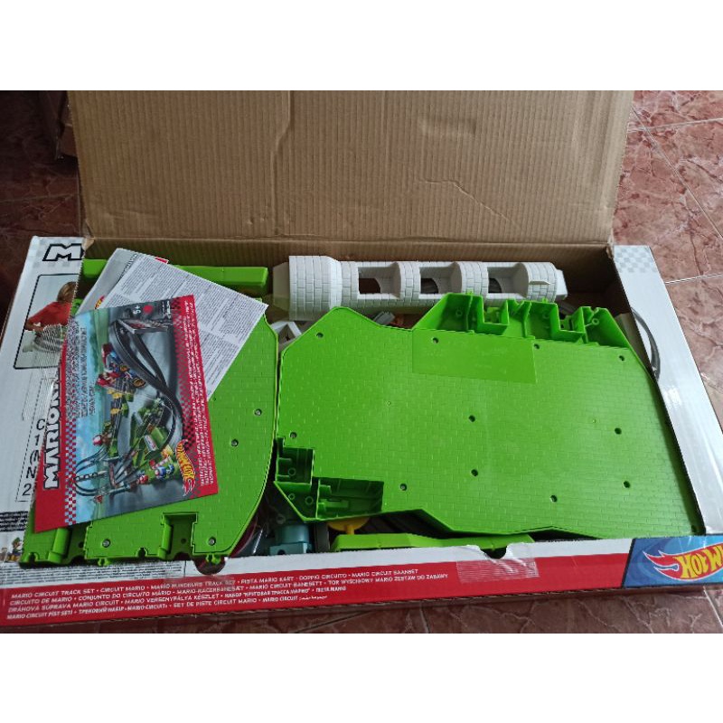 Bộ Hot Wheels Mario Kart Circuit Trackset
