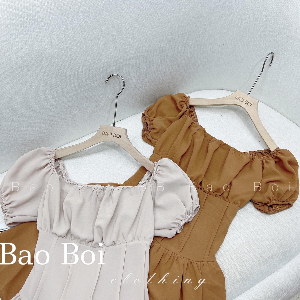 Váy trễ vai tầng