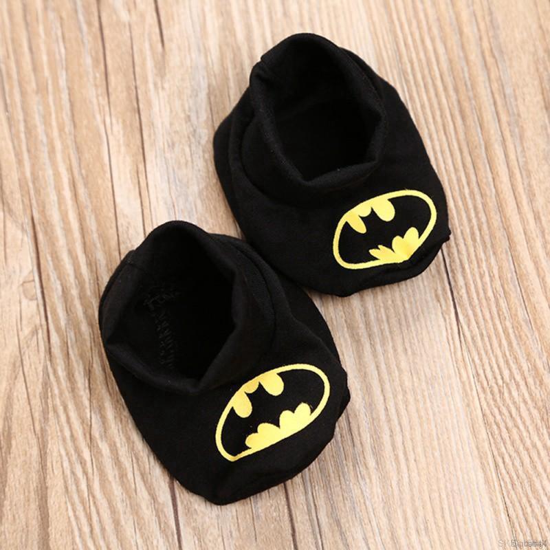 Bộ 3 Món Đồ Liền Thân Ngắn Tay Hình Batman + Mũ + Vớ Bảo Vệ Chân Cho Bé